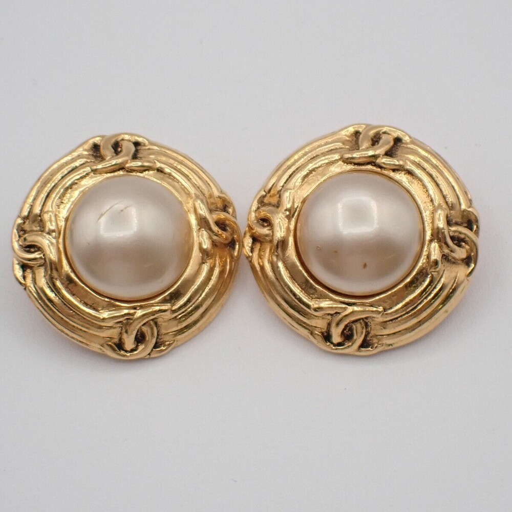 Chanel Vintage Round Clip-On Metal with Faux Pearl